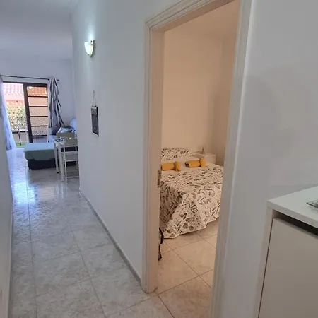 Diadas Breeze Apartment Guargacho