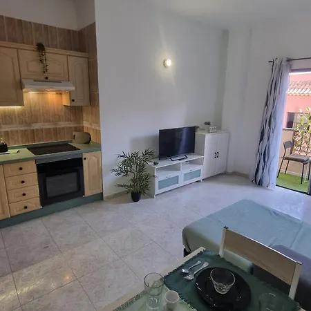 Diadas Breeze Apartment
